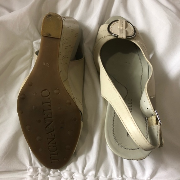 NWT TiGNANELLO Cream Leather Wedge Sandals - Picture 4 of 6